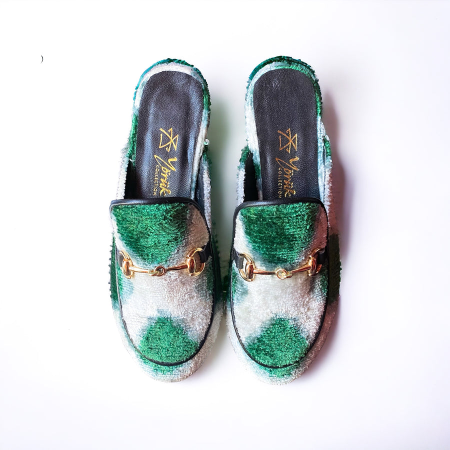 Ikat Slipper