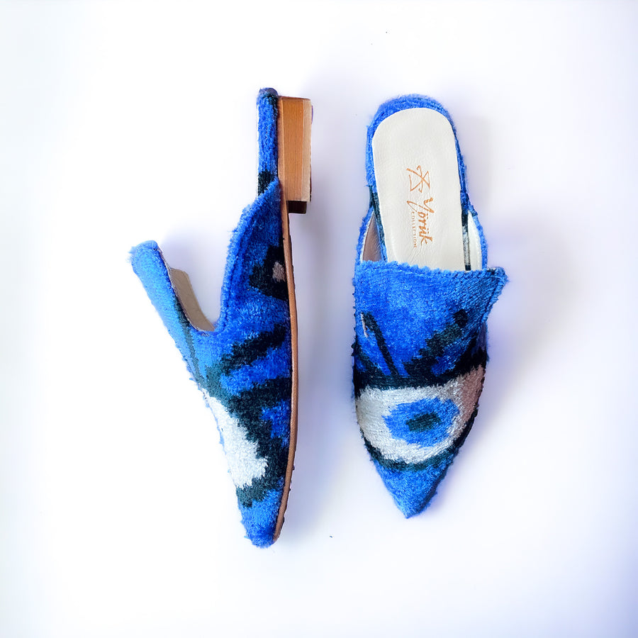 Ikat Slipper